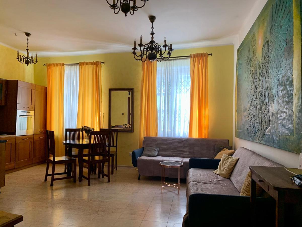 Beautiful And Charming Apartment In The Heart Of The Old Town Warschau Buitenkant foto